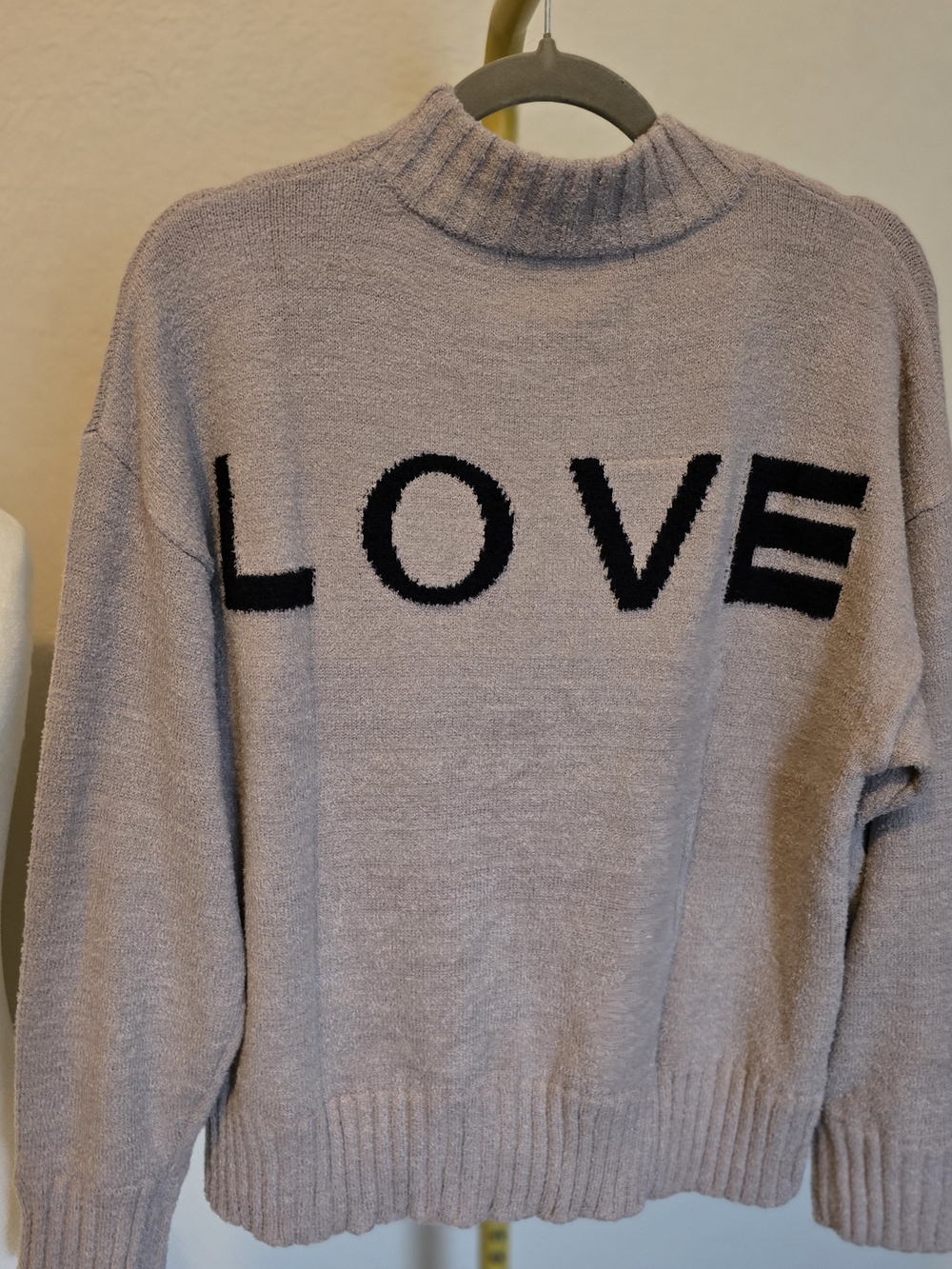 Cozy LOVE Knit Pullover Sweater Tag Missing ?Medium